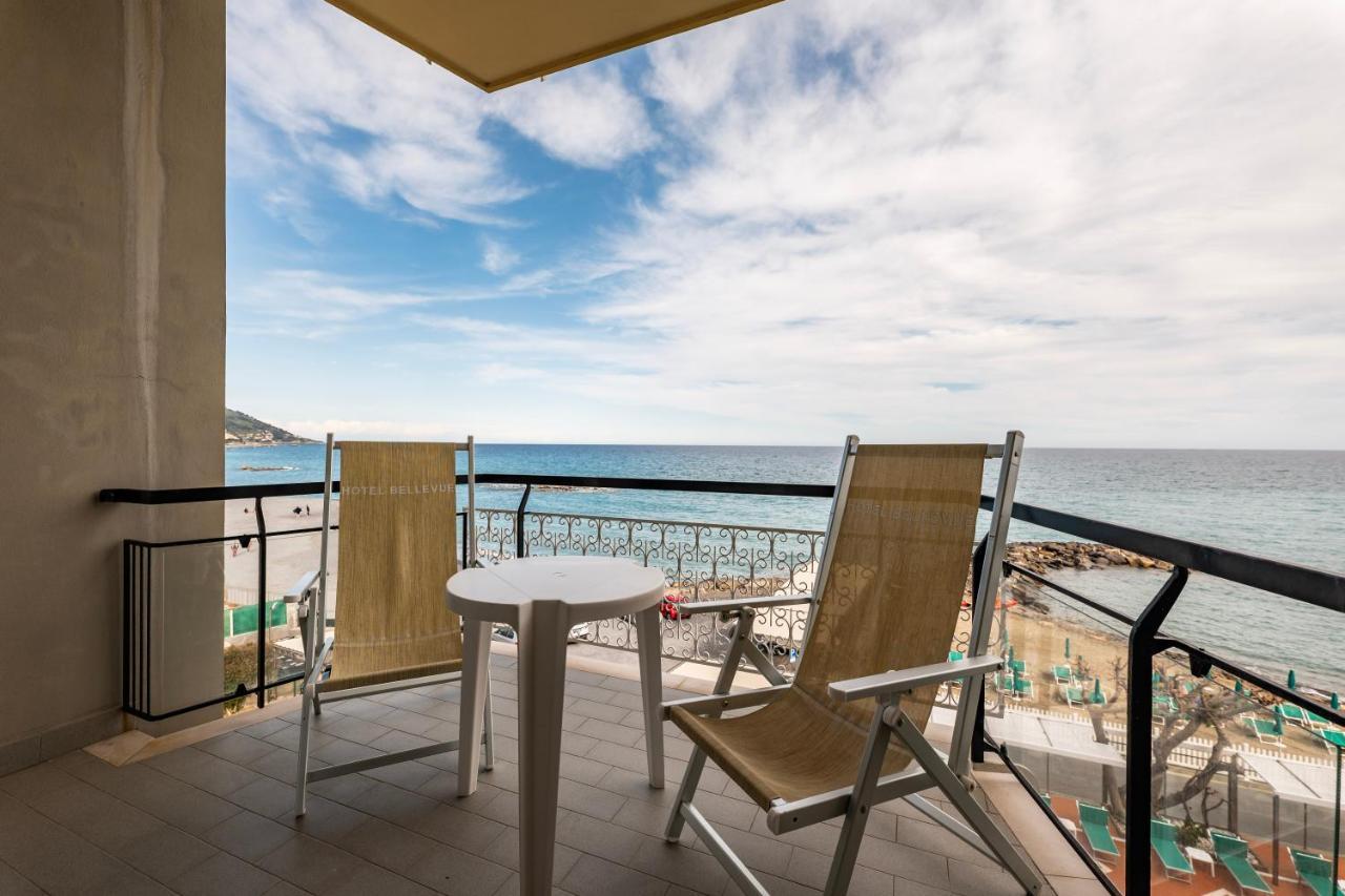 Hotel Bellevue Et Mediterranee Diano Marina Bagian luar foto