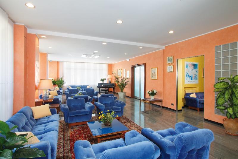 Hotel Bellevue Et Mediterranee Diano Marina Bagian luar foto