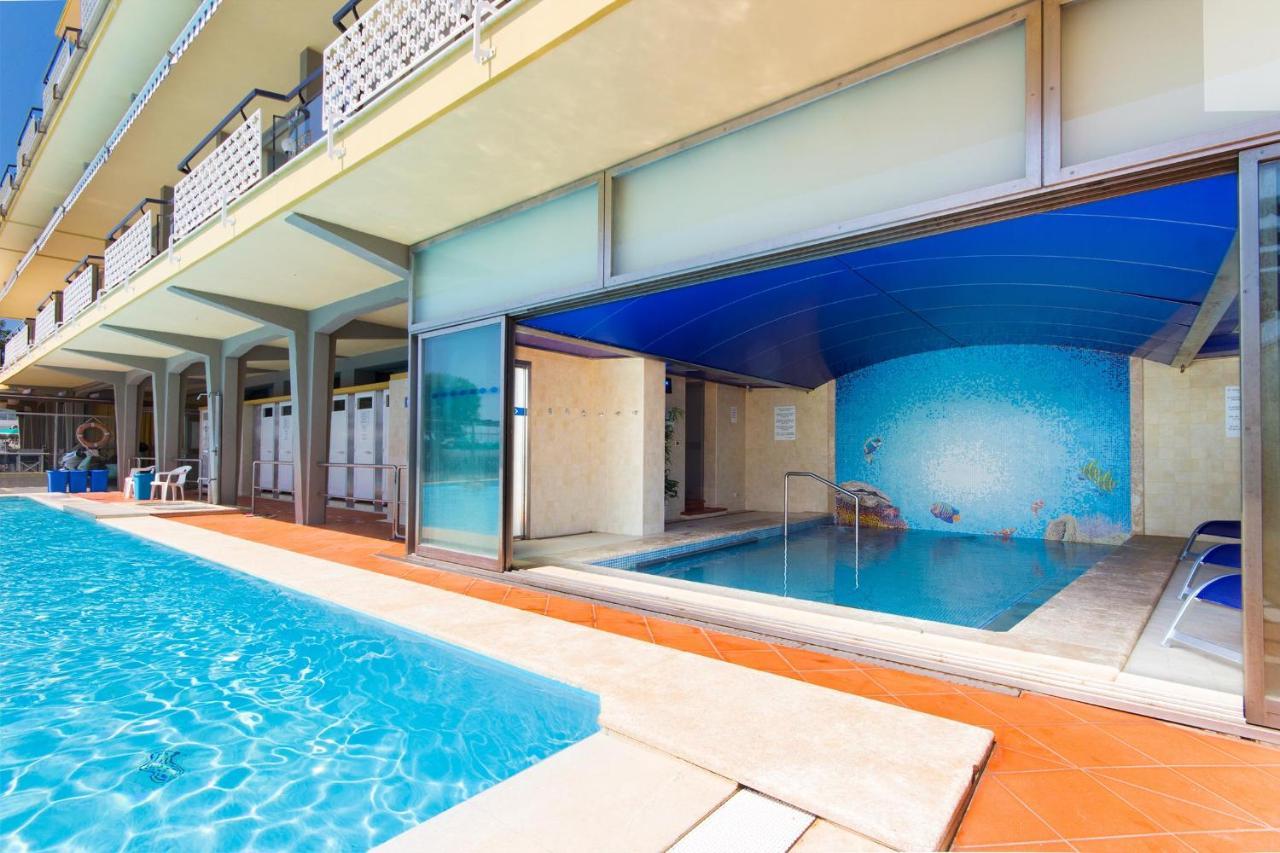 Hotel Bellevue Et Mediterranee Diano Marina Bagian luar foto